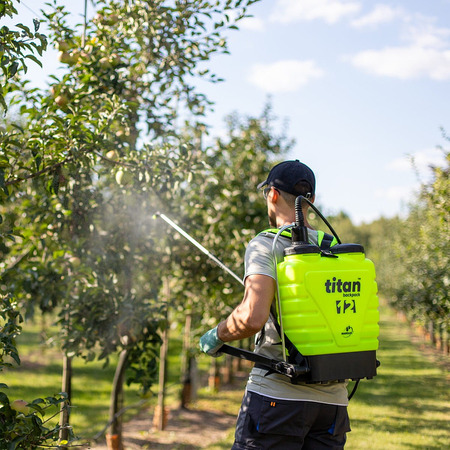 Ранцевый садовый помповый опрыскиватель Titan 12, Marolex