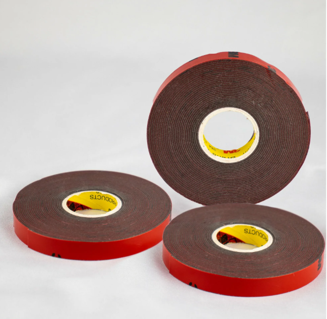 Лента пеноакриловая для молдингов 10мм*5м 3М