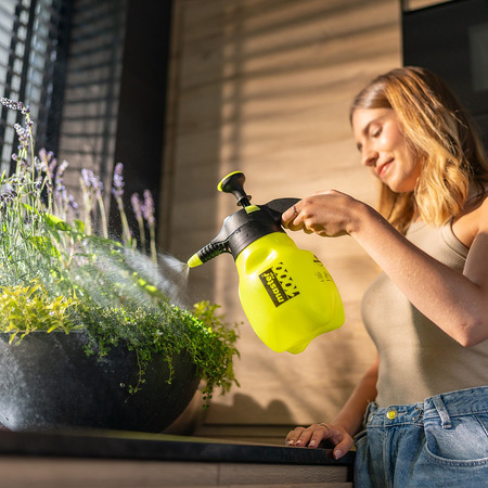 Ручной садовый помповый опрыскиватель Master ergo 1000, Marolex