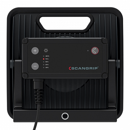 NOVA 4 K - Мощный прожектор с регулировкой светового потока