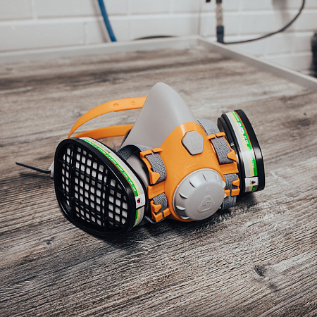 Комплект: полумаска 6500 размер L +фильтры А1(2 шт.) +предфильтры Р2(4 шт.) +держатели JETAPRO