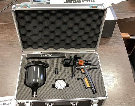 Краскопульт JP5500 LVMP,сопло 1,4мм JETAPRO, алюминиевый кейс, верхний пластиковый бачок 0,6 л